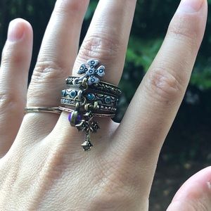 4 ring set size 6.5 stackable rings Betsey Johnson